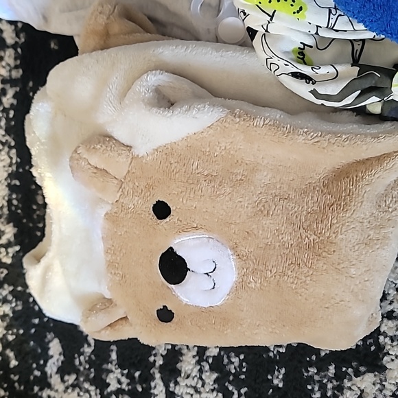 0-3  boys infant - Picture 2 of 4